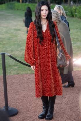 Burberry SS26 Runway Show Arrivals - Kensington Palace Gardens, London, UK Jung Eun-chae arrives for Burberry s SS26 Runway Show during London Fashion Week at Kensington Palace Gardens, London, England, UK on Monday 22 September, 2025., Credit:Justin Ng Avalon UK, England, London, Kensington Palace Gardens Copyright: xJustinxNgx xAvalonx 1039467635