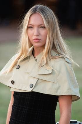 Burberry SS26 Runway Show Arrivals - Kensington Palace Gardens, London, UK Lila Moss (Lila Grace Moss Hack) arrives for Burberry s SS26 Runway Show during London Fashion Week at Kensington Palace Gardens, London, England, UK on Monday 22 September, 2025., Credit:Justin Ng Avalon UK, England, London, Kensington Palace Gardens Copyright: xJustinxNgx xAvalonx 1039467761