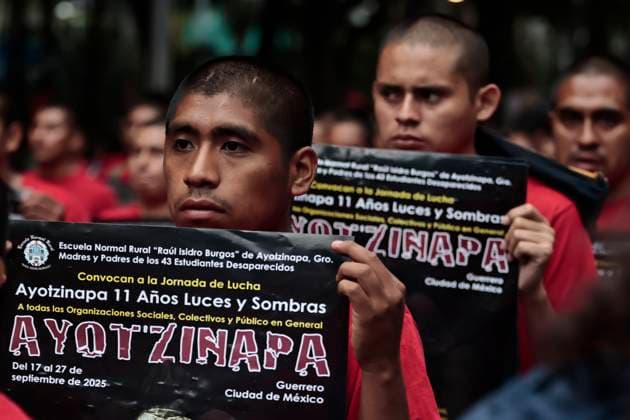 September 26, 2025, Mexico, Cdmx, Mexico: In 2014, 43 students from the RAUL ISIDRO BURGOS Teachers College in Ayotzinapa, Guerrero, were victims of enforced disappearance by local authorities, the military, and alleged drug traffickers. Today marks the 11th anniversary of this state crime, which has not been clarified as promised by previous governments and the current one led by CLAUDIA SHEIMBAUM. Members, mothers, friends, students and collectives marched from the Angel of Independence to Mexico City s Zocalo to continue demanding justice and the return of the students who have not been found since the administration of former Mexican President Enrique Peo±a Nieto, who currently lives in Spain without any answers regarding what happen - ZUMAp204 20250926_zip_p204_041 Copyright: xJosuexPerezx