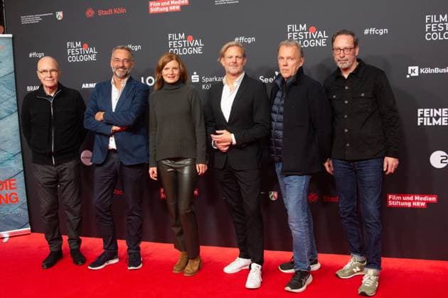 Photocall Of Tatort: Die Schoepfung During Cologne International Film Festival Bernd Fuelle, Hein Mulders, Katrin Vernau, Jan Kruse, Torsten C. Fischer, the director, and Wolfgang Stauch, the screenwriter, pose for a picture during the photo call of Tatort-Die Schoepfung at Film Palast during the Cologne Film Festival 2025 in Cologne, Germany, on October 12, 2025. cologne Germany Copyright: xYingxTangx originalFilename: tang-notitle251012_npq5w.jpg