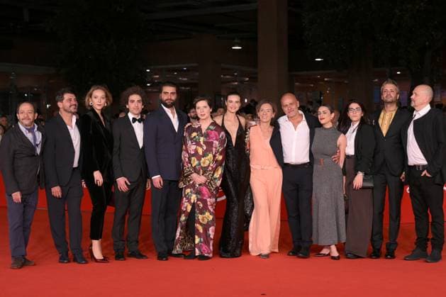 20th Rome Film Festival, red carpet for the film Roberto Rossellini, More Than a Lifetime Rome Film Fest, 20th edition, red carpet for the film Roberto Rossellini, More Than a Life. In the photo Isabella Rossellini. Kasia Smutniak , Alessandro Rossellini Raffaele Brunetti , Pierluigi Gigante . Rome, Italy 23 October 2025, Credit:Maria Laura Antonelli Avalon Italy, Rome Copyright: xMariaxLauraxAntonellix xAvalonx 1047683855