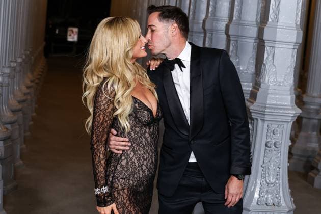 14th Annual LACMA Art + Film Gala 2025 MUSEUM ROW, MIRACLE MILE, LOS ANGELES, CALIFORNIA, USA - NOVEMBER 01: Paris Hilton and husband Carter Reum arrive at the 14th Annual LACMA (Los Angeles County Museum of Art) Art + Film Gala 2025 presented by Gucci held at the Los Angeles County Museum of Art on November 1, 2025 in Museum Row, Miracle Mile, Los Angeles, California, United States., Credit:Xavier Collin Avalon United States, California, Los Angeles, Los Angeles County Museum of Art Copyright: xXavierxCollinx xAvalonx 1049892550