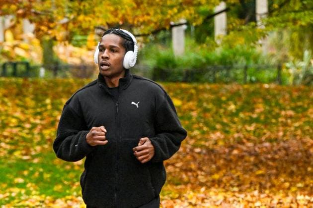 American rapper, songwriter, producer, director and actor A AP Rocky ASAP goes for a jog on an autumn morning in Paris, France, on November 6, 2025 Yehiel Chekroune Bestimage American rapper, songwriter, producer, director and actor A AP Rocky ASAP goes for a jog on an autumn morning in Paris, France, on November 6, 2025 Paris France Copyright: xYehielxChekrounex xBestimagexYehielxChekrounex xBestimagex