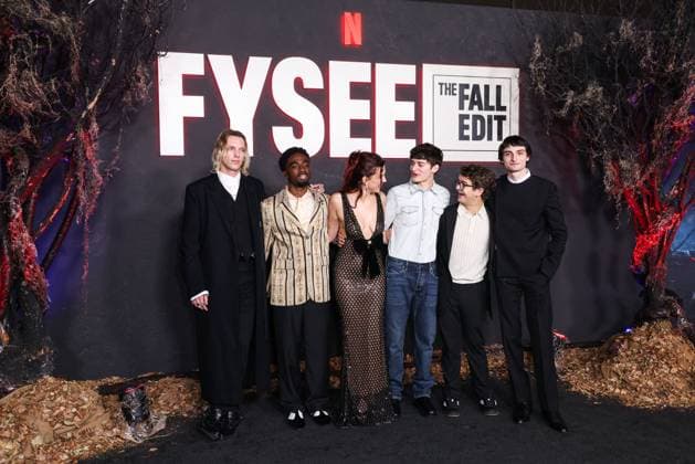 Netflix FYSEE: The Fall Edit - Stranger Things Season 5 FYC Event English actor and singer Jamie Campbell Bower, American actor, singer, and dancer Caleb McLaughlin, British actress and producer Millie Bobby Brown, Canadian-American actor and entrepreneur Noah Schnapp, American actor and singer Gaten Matarazzo and Canadian actor, musician, director, and recording artist Finn Wolfhard arrive at the Netflix FYSEE: The Fall Edit - Stranger Things Season 5 FYC (For Your Consideration) Event held at the Netflix Tudum Theater in Hollywood, Los Angeles, California, United States. Netflix Tudum Theater, Hollywood, Los Angeles, California, USA California United States Copyright: xImagexPressxAgencyx originalFilename: collin-netflixf251109_npwFf.jpg