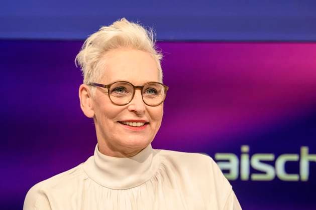GER, Berlin, Studio, guest at maischberger, Polittalk, TV, format, with presenter Sandra Maischberger, Das Erste, from Adlershof at Studio 20, in the picture from l Baerbel Schaefer presenter and author , 11 11 2025, Copyright: HMBxMedia UwexKoch