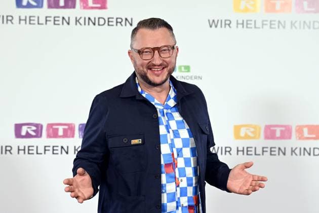 Sebastian LEGE, chef, presenter, portrait, portrait, cropped single image, single subject, 30 RTL Spendenmarathon Wir helfen Kindern , television, 20 21 11 2025 in Huerth, Germany,