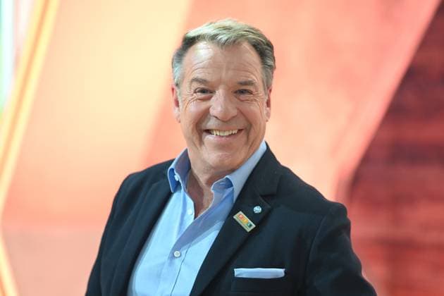 Patrick LINDNER, Saenger, Portraet, Portrait, Portrait, Cropped single image, Single subject, 30 RTL Spendenmarathon Wir helfen Kindern , Television, 20 21 11 2025 in Huerth, Germany,