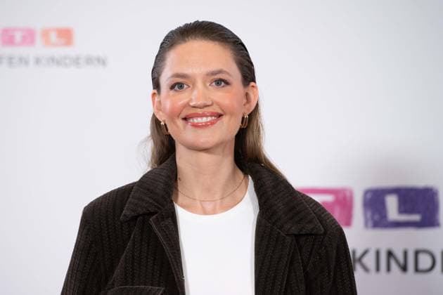 Amrei HAARDT, actress, portrait, portrait, cropped single image, single motif, 30 RTL Spendenmarathon Wir helfen Kindern , television, 20 21 11 2025 in Huerth, Germany,