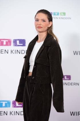 Amrei HAARDT, actress, portrait, portrait, cropped single image, single motif, 30 RTL Spendenmarathon Wir helfen Kindern , television, 20 21 11 2025 in Huerth, Germany,