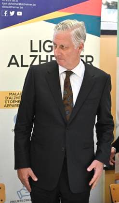 The King Visits Alzheimer Cafe JUPRELLE, BELGIUM - NOVEMBER 26 : King Philippe participates in a session of the Alzheimer Café in Juprelle, a ViADem municipality (dementia-friendly city or municipality). The Alzheimer Café is a meeting place where people with Alzheimer s disease, their loved ones, carers, healthcare providers and other interested parties can meet in a warm and informal atmosphere. Over snacks and drinks, they talk about daily life with the disease and work to break down taboos. It is not a medical consultation or therapy, but a place where people can get information, share experiences, find support and reduce loneliness. The meetings are organised by De Ligue Nationale Alzheimer Liga ASBL vzw Vog, chaired by Baroness Hen Copyright: xBertxVanxDenxBrouckex