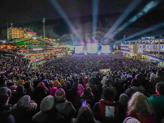 04 12 2025, Schladming, AUT, On the road in Styria, Ski Opening 2025, concert, in the picture Backstreet Boys, feature, overview, Planai Stadium, feature, fan, concert,