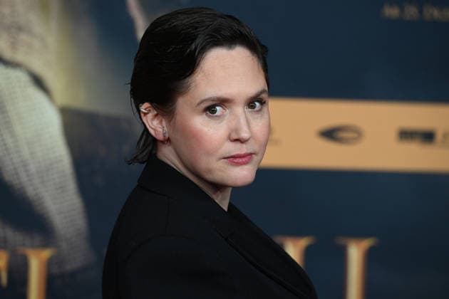 Emily COX, actress, portrait, portrait, portrait, cropped single image, single motif, red carpet, red carpet show, arrival, arrival, film premiere DER MEDICUS 2 on 15 12 2025 at the Cinedom cinema in Cologne,