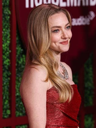 Los Angeles Premiere Of Lionsgate s The Housemaid HOLLYWOOD, LOS ANGELES, CALIFORNIA, USA - DECEMBER 15: American actress Amanda Seyfried wearing Monse PF26, Tiffany & Co. jewelry and Jimmy Choo shoes arrives at the Los Angeles Premiere Of Lionsgate s The Housemaid held at the TCL Chinese Theatre IMAX on December 15, 2025 in Hollywood, Los Angeles, California, United States., Credit:Xavier Collin Avalon United States, California, Hollywood, TCL Chinese Theatre IMAX Copyright: xXavierxCollinx xAvalonx 1059629876