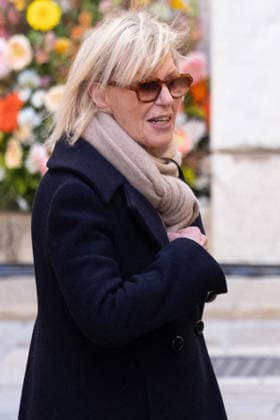Chantal Ladesou Arrives at Brigitte Bardots funeral in the Parish Church of Notre Dame de lAssomption in Saint Tropez, France, January 7, 2026 Brigitte Bardot, icon of French cinema and international icon, died on December 28, 2025 at the age of 91 at her legendary estate in La Madrague, in Saint Tropez, France Revealed to the world through her role in Et DieuÖ créa la femme , she had helped make Saint Tropez a world-famous landmark The actress will be laid to rest on January 7, 2026 in the Saint Tropez marine cemetery, alongside her father Louis Bardot 1896 1975 and her mother Anne Marie Mucel 1912 1978 A religious ceremony will be held beforehand in the Saint Tropez church, where relatives, Jacovides Moreau Bestimage Arrivals at the fune Copyright: xJACOVIDES-MOREAUx xBESTIMAGExJACOVIDES-MOREAUx xBESTIMAGEx