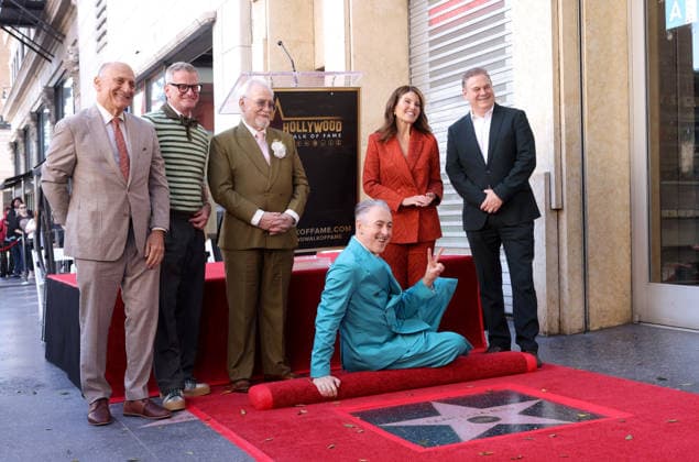 Steven Nissen, President & CEO, Hollywood Chamber of Commerce, Marc Malkin, Senior Culture & Events Editor, Variety, Brian Cox, Alan Cumming, Monica Lewinsky and Jerry Neuman, Executive Committee Member, Hollywood Chamber of Commerce attend an unveiling ceremony honoring Alan Cumming with the 2,832nd star on the Hollywood Walk of Fame in Los Angeles on Thursday, January 08, 2026. LAP20260108880 GREGxGRUDT