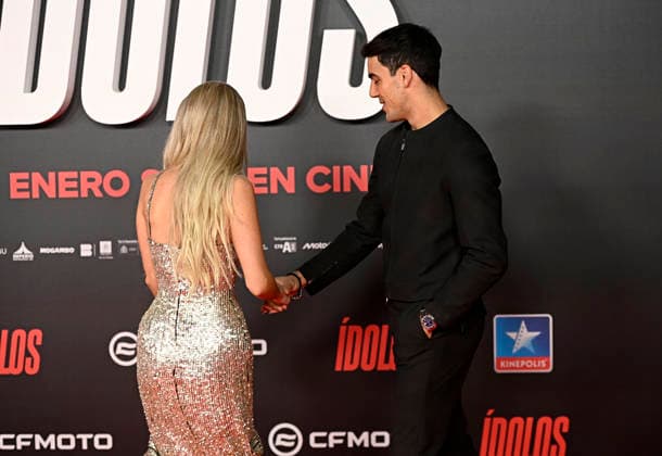 Red carpet at Ídolos movie premiere Actor Óscar Casas and singer Ana Mena during the premiere of the movie Ídolos , on January 21, 2026, in Madrid Spain Ídolos is set in the fascinating world of the MotoGP™ World Championship and explores the human relationships between a father and son, a manager and his rider, and the world around them ambition, self-improvement, egos, adrenaline, love, forgiveness and second chances CINE MOVIE PREMIERE Madrid Madrid Spain Copyright: xFranciscoxGuerrax 7235016