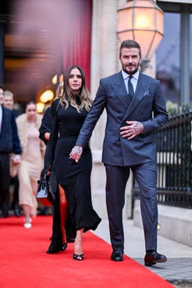 Victoria Beckham and her husband David Beckham Victoria Beckham, accompanied by her family, leaving the Hotel La Réserve to go to the Ministry of Culture to be made a Knight of the Order of Arts and Letters in Paris, France, on January 26, 2026 Yehiel Chekroune Bestimage Victoria Beckham, accompanied by her family, leaving the Hotel La Réserve to go to the Ministry of Culture to be made a Knight of the Order of Arts and Letters in Paris, France, on January 26, 2026 Paris France Copyright: xYehielxChekrounex xBestimagexYehielxChekrounex xBestimagex
