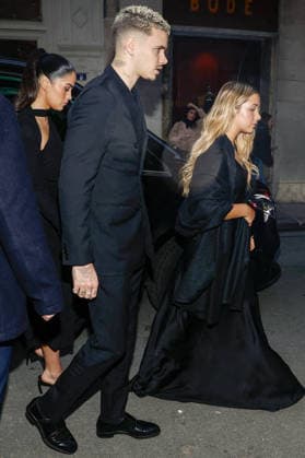 Romeo Beckham, his partner Kim Turnbull and his sister, Harper Beckham Victoria Beckham, accompanied by her family, arrives at the Ministry of Culture to be elevated to the rank of Knight of the Order of Arts and Letters in Paris, France, on January 26, 2026 Cyril Moreau Bestimage Victoria Beckham, accompanied by her family, arrives at the Ministry of Culture to be elevated to the rank of Knight of the Order of Arts and Letters in Paris, France, on January 26, 2026 Paris France Copyright: xCYRILxMOREAUx xBESTIMAGExCYRILxMOREAUx xBESTIMAGEx