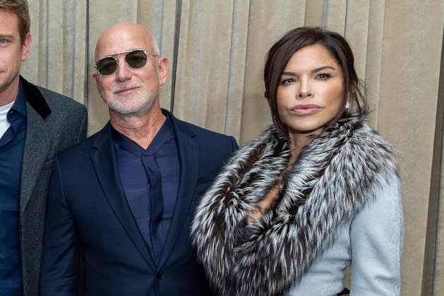 Jeff Bezos and his wife Lauren Sánchez Greeting at the Dior Spring Summer 2026 Haute Couture Collection show during Paris Fashion Week PFW , at the Rodin Museum, in Paris, France, on January 26, 2026 Olivier Borde Bestimage Greetings Dior Spring Summer 2026 Haute Couture Collection show during Paris Fashion Week PFW , at the Rodin Museum, in Paris, France, on January 26, 2026 Paris France Copyright: xOLIVIERxBORDEx xBESTIMAGExOLIVIERxBORDEx xBESTIMAGEx