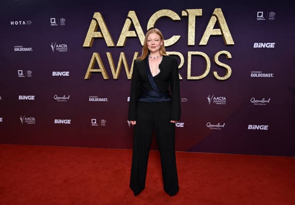 AACTA AWARDS 2026, Sarah Snook is seen posing for a photo on the red carpet at the 2024 AACTA Awards at HOTA in Surfers Paradise, Queensland, Friday, February 6, 2026. ( NO ARCHIVING BRISBANE QUEENSLAND AUSTRALIA Copyright: xDARRENxENGLANDx 20260206155536614981
