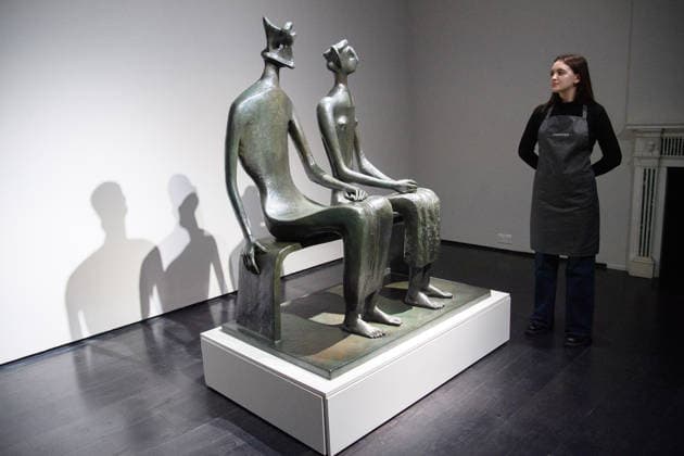 Christie s Unveils Henry Moore s King and Queen Sculpture at Christie s King Street, London, UK - 12 February, 2026 A staff member views King and Queen by Henry Moore (est. £10m -15m) which is to be offered at auction for the first time in Christie™s 20th 21st Century: London Evening Sale on the 5th March 2026 at Christie s King Street in London, England, UK on Thursday 12 February, 2026., Credit:Justin Ng Avalon UK, England, London, Christie s King Street Copyright: xJustinxNgx xAvalonx 1074374983