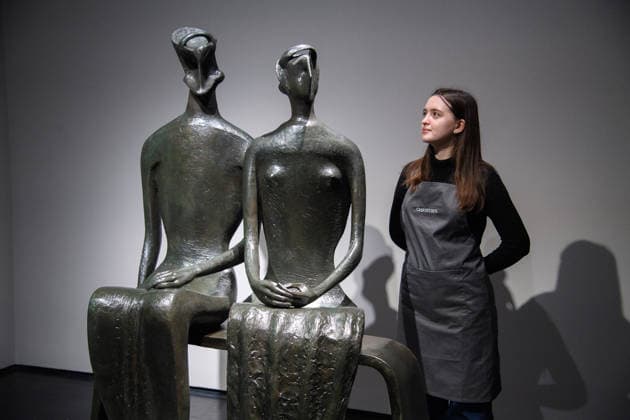 Christie s Unveils Henry Moore s King and Queen Sculpture at Christie s King Street, London, UK - 12 February, 2026 A staff member views King and Queen by Henry Moore (est. £10m -15m) which is to be offered at auction for the first time in Christie™s 20th 21st Century: London Evening Sale on the 5th March 2026 at Christie s King Street in London, England, UK on Thursday 12 February, 2026., Credit:Justin Ng Avalon UK, England, London, Christie s King Street Copyright: xJustinxNgx xAvalonx 1074375043
