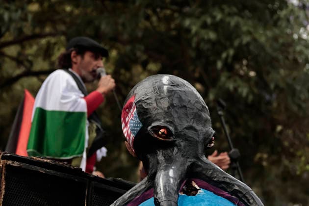 March 30, 2026, Mexico City, Cdmx, Mexico: In Mexico City, approximately 250 people demonstrated to commemorate the fiftieth anniversary of Palestinian Land Day. Exactly today, the State of Israel, led by Benjamin Netanyahu, declared that Palestinians who commit crimes against Israelis will be subject to the death penalty by hanging. This decision was condemned by activists and organizations internationally. During the event, city police followed the demonstrators, who marched with posters and flags of the Palestinian people, chanting slogans against genocide, torture, and the forced displacement of thousands. At the end of the march, they held a sit-in in front of the former U.S. Embassy to demand that the U.S. government cease its support - ZUMAp204 20260330_zip_p204_048 Copyright: xJosuexPerezx