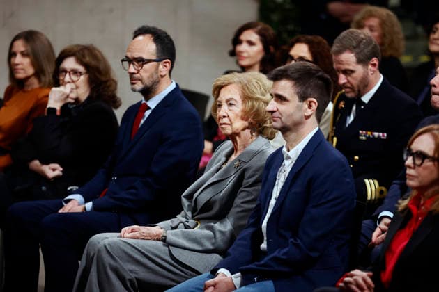 Queen Sofía visits RNEs Casa de la Radio on the occasion of the 60th anniversary of Radio Clásica 2I Mr. Antonio Hernando, Secretary of State for Telecommunications and Digital Infrastructures, Queen Sofía and José Pablo López, Director of RTVE, during the visit to RNEs Casa de la Radio on the occasion of the 60th anniversary of Radio Clásica, on April 7th, 2026, in Madrid Spain The station was born in 1965 as Second Program of Radio Nacional de Espana, was renamed Radio 2 in 1981, and in 1984 adopted its final name, Radio Clásica Throughout its history it has had a great international projection and has received numerous awards, including the Gold Medal for Merit in Fine Arts in 2006 FAMOUSES ROYAL ROYAL HOUSE QUEEN RNE Antonio Gutié Madr Copyright: xAntonioxGutià rrezx 7419984