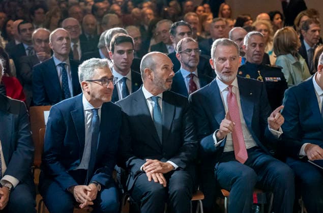 The King presides over the X edition of the King of Spain Human Rights Award I D The Minister of Finance, Arcadi Espana the President of the Senate, Pedro Rollán, and King Felipe VI during the presentation of the X edition of the King of Spain Human Rights Award, in the Chapel of San Ildefonso of the University of Alcalá, on May 6, 2026, in Alcalá de Henares, Madrid Spain The award, which is granted by the Ombudsman and the University of Alcalá, recognizes the work of entities and institutions, private or public, from Spain, Portugal and other Latin American countries that distinguish themselves in the defense and promotion of human rights and democratic values, or that encourage research and the implementation of action programs aimed at Copyright: xAlbertoxOrtegax 7502637