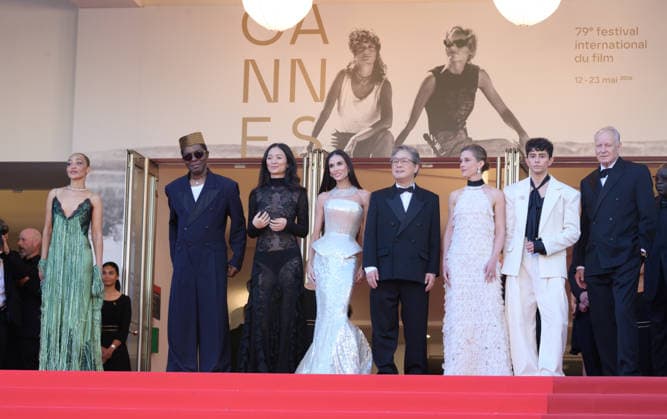 Electric Kiss Premiere at 79th Festival de Cannes - Cannes, France CANNES, FRANCE. May 12, 2026: Ruth Negga, Isaach de Bankole, Chloe Zhao, Demi Moore, Park Chan-Wook, Laura Wandel, Diego Cespedes, Paul Laverty & Stellan Skarsgard at the Grand Opening and premiere for The Electric Kiss at the 79th Festival de Cannes. Picture: Paul Smith Featureflash Cannes France Copyright: xPaulxSmithx xFeatureflashx