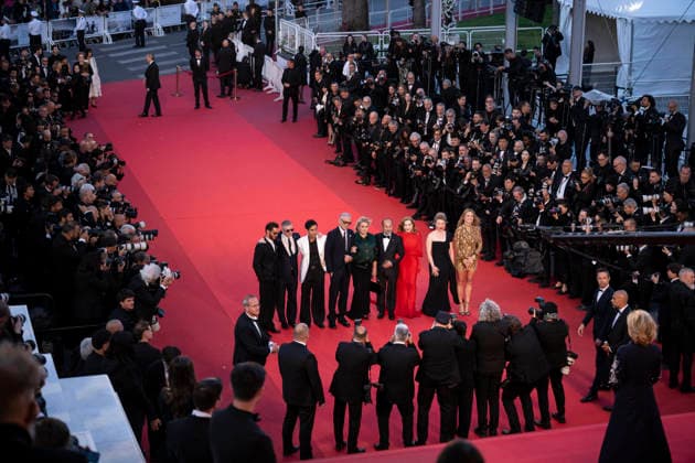 Cannes Histoires Paralleles Red Carpet EB French actress India Hair, French producer Alexandre Mallet-Guy, French actor Pierre Niney, Belgian-French actress Virginie Efira, French actress Isabelle Huppert, Iranian director Asghar Farhadi, French actor Adam Bessa, French actress Catherine Deneuve, French actor Vincent Cassel arrive for the screening of the film Histoires Paralleles (Parallel Tales) at the 79th edition of the Cannes Film Festival in Cannes, southern France on May 14, 2026.Photo by Eliot Blondet ABACAPRESS.COM Cannes France France Copyright: xBlondetxEliot ABACAx