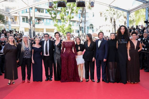 Hélène Alexandridis, Anne Suarez, Brigitte Sy, Alain Attal, Sara Giraudeau, Adèle Exarchopoulos, Mathilde Roehrich, Jeanne Herry, Hugo Sélignac, Jehnny Beth, Raya Martigny, Sara Jeanne Drillaud Montée des marches du film Garance lors du 79ème Festival International du Film de Cannes, le 17 mai 2026 Jacovides Moreau Bestimage Red carpet for Garance at the 79th Cannes International Film Festival on May 17, 2026 Cannes France Copyright: xJACOVIDES-MOREAUx xBESTIMAGExJACOVIDES-MOREAUx xBESTIMAGEx