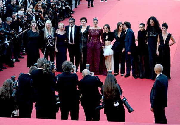 79ème Festival International du Film de Cannes Montée des marches du film Garance 79th International Cannes Film Festival Red Carpet with Garance cast 456266 2026 05 17 Cannes France Alexandridis, Helene Herry, Jeanne Sy, Brigitte Giraudeau, Sara Beth, Jehnny Martigny, Raya Attal, Alain Exarchopoulos, Adèle Selignac, Hugo Roehrich, Mathilde Drillaud, Sara Jeanne Copyright: xSergexArnalx xStarfacex STAR_456266_015