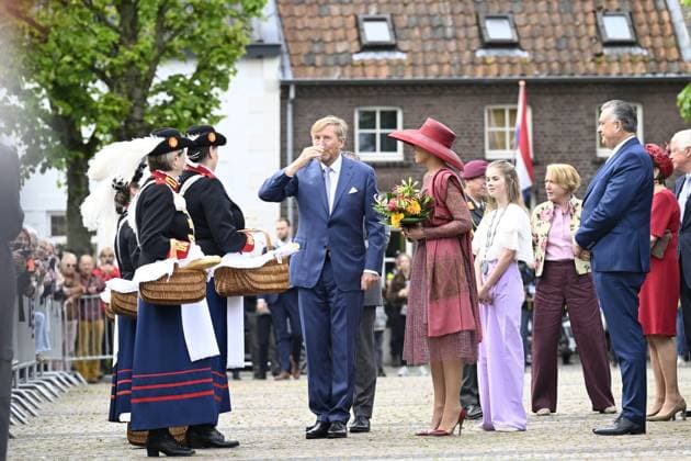 Wessem, The Netherlands, 2026-05-19 09:32:45 WESSEM, 19-05-2026 King Willem Alexander and Queen Maxima during a regional visit to the municipalities of Maasgouw, Echt-Susteren, Roerdalen, and Roermond. PHOTO: NLBeeld Patrick van Emst In the photo: The regional visit starts in Wessem, where the Royal Couple is musically welcomed by local music associations and the local militia. Subsequently, the Couple engages in conversation with members of associations, including young people, about the significance of associational life for the quality of life and the ways in which new generations are involved. Credit: NL Beeld Patrick van Emst Copyright: xx x