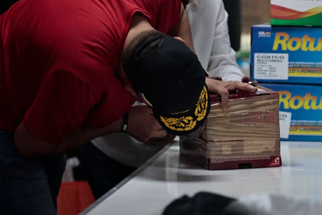June 26, 2026, Mexico City, Cdmx, Mexico: In response to earthquakes that have caused material losses and casualties in Venezuela, the country s embassy in Mexico City opened its doors as a collection center. It is accepting humanitarian aid brought by Mexicans, foreign nationals, and Venezuelans living in Mexico to provide support during this time. On the first day of accepting itemsâ€including medicines, non-perishable food, water, and hygiene productsâ€dozens of Venezuelans working as app-based delivery drivers arrived at the embassy. Carrying flags and singing their national anthem, they brought supplies needed by their relatives and fellow citizens. Many stated that while their people endure this crisis caused by natural di - ZUMAp204 20260626_zip_p204_029 Copyright: xJosuexPerezx