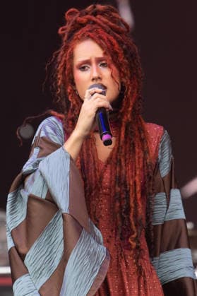 Absolutely performs at Reading Festival 2026 Saturday - Little John s Farm, Reading, UK English singer-songwriter Absolutely (born Abby-Lynn Keen) performs on The Grid Stage at Reading Festival 2026, Little John s Farm, Reading, England, UK on Saturday 29 August 2026., Credit:Justin Ng Avalon UK, England, Reading, Little John s Farm Copyright: xJustinxNgx xAvalonx 1129174243