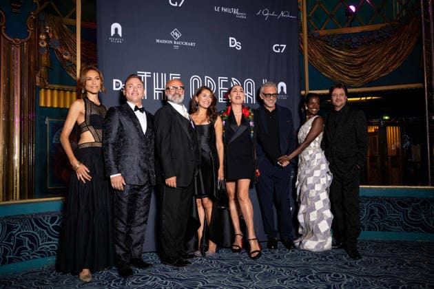 Linda Gennari, Valentino Buzza, Mariam Battistelli, Davide Livermore, Caterina Murino, Rossy de Palma, Vincent Cassel, Paolo Gep Cucco at the premiere of the film *The Opera* at the Folies Bergère in Paris on August 31, 2026. Pierre Perusseau Bestimage Premiere of the film *The Opera* at the Folies Bergère in Paris on August 31, 2026. Paris, France Copyright: xPierrexPerusseaux xBestimagexPierrexPerusseaux xBestimagex