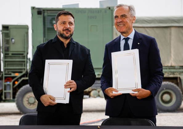 September 10, 2026, Calgary, Ab, CANADA: Prime Minister Mark Carney, right, and Volodymyr Zelenskyy, president of Ukraine, sign agreements in Calgary, Alta., Thursday, Sept. 10, 2026. Calgary CANADA - ZUMAc35_ 20260910_zaf_c35_052 Copyright: xJeffxMcintoshx