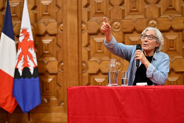 Boualem Sansal, the Franco-Algerian writer, spoke at a conference at the Mediterranean University Center (CUM) in Nice, on September 16, 2026. The conference was moderated by Vincent Hervouët, a journalist for Europe 1 and co-founder of France Info and LCI, before a packed auditorium. Bruno Bebert Bestimage Boualem Sansal, the Franco-Algerian writer, participated in a conference at the Mediterranean University Center (CUM) in Nice on September 16, 2026. The conference was moderated by Vincent Hervouët, a journalist for Europe 1 and co-creator of France Info and LCI, in front of a packed amphitheater. Nice, France Copyright: xBrunoxBebertx xBestimagexBrunoxBebertx xBestimagex