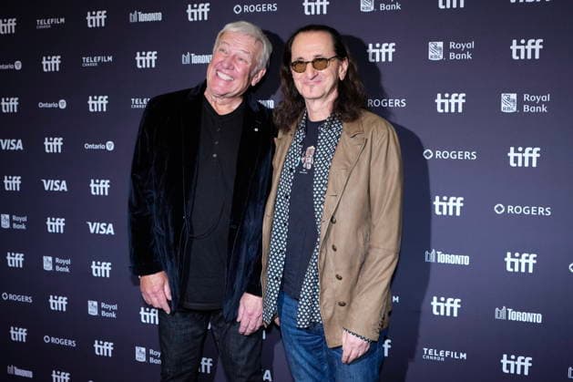 September 16, 2026, Toronto, On, CAN: Geddy Lee, right, and Alex Lifeson arrive on the red carpet to promote the film Neil Peart: No one s Disciple at the Toronto International Film Festival, in Toronto, on Wednesday, Sept.16, 2026. Toronto CAN - ZUMAc35_ 20260916_zaf_c35_238 Copyright: xChrisxYoungx