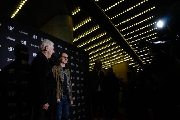 September 16, 2026, Toronto, On, CAN: Geddy Lee, right, and Alex Lifeson arrive on the red carpet to promote the film Neil Peart: No one s Disciple at the Toronto International Film Festival, in Toronto, on Wednesday, Sept.16, 2026. Toronto CAN - ZUMAc35_ 20260916_zaf_c35_244 Copyright: xChrisxYoungx