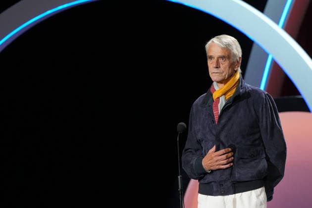The 74th San Sebastián International Film Festival Kicks Off Actor Jeremy Irons at the opening of the 74th San Sebastián International Film Festival at the Kursaal Conference Center and Auditorium on September 18, 2026, in San Sebastián, Guipúzcoa, Basque Country, Spain. The San Sebastián Film Festival kicks off its 74th edition this Friday, September 18, and will run through September 26, featuring one of the largest gatherings of stars in recent years, with names such as Brad Pitt, Penélope Cruz, Orlando Bloom, Rami Malek, Jeremy Irons, and Ricardo Darín among the celebrities who will be visiting the city of San Sebastián. SEPTEMBER 18, 2026 SANSE FILM FESTIVAL BASQUE COUNTRY FILM ACTRESSES ACTORS San Sebastián, Guipúzcoa Country V San S Copyright: xUnanuex 7784404