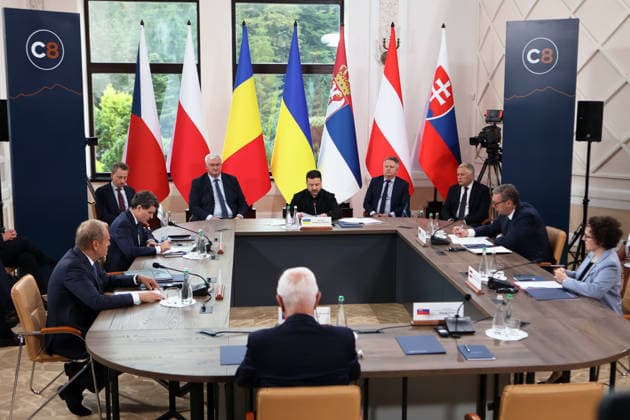 First Vice-President of the Senate of the Czech Republic Jiri Drahos, Prime Minister of Poland Donald Tusk, President of Romania Nicusor Dan, President of Ukraine Volodymyr Zelenskyy, President of Serbia Aleksandar Vucic and President of the Federal Council of Austria Christine Schwarz-Fuchs (left to right) participate in the first plenary sitting of the Carpathian 8 Summit in Ivano-Frankivsk region, Ukraine, September 18, 2026. On this day, President of Ukraine Volodymyr Zelenskyy announced the launch of a new format - the Carpathian Eight (C8) - comprising Austria, the Czech Republic, Hungary, Poland, Romania, Serbia, Slovakia, and Ukraine. (Photo by Yurii Rylchuk Ukrinform) Carpathian 8 Summit in western Ukraine Copyright: xYuriixRylchukx