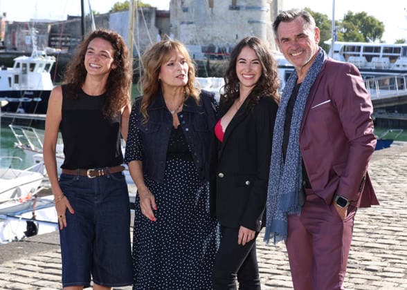 Cecilia Hornus, Jade Pradin, Jérôme Bertin, and Pauline Bression at the Plus Belle la Vie, Encore Plus Belle photocall during the 28th La Rochelle Fiction Festival, France, on September 18, 2026. Denis Guignebourg, Bestimage. Plus Belle la Vie, Encore Plus Belle photocall at the 28th La Rochelle Fiction Festival on September 18, 2026, in La Rochelle, France. La Rochelle, France Copyright: xDenisxGuignebourgx xBestimagexDenisxGuignebourgx xBestimagex
