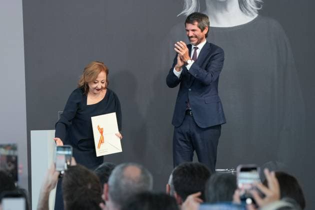 Carmen Machi, 2026 National Film Award Winner Actress Carmen Machi (left), accompanied by Minister of Culture Ernest Urtasun (right), during the National Film Award ceremony on September 19, 2026, in San Sebastián, Guipúzcoa, Basque Country, Spain. The National Film Award, presented as part of the San Sebastián Film Festival, recognizes the most outstanding contribution to Spanish cinema, as demonstrated primarily through a work made public or professional work carried out during the year 2025, or, in duly justified exceptional cases, it is awarded in recognition of a lifetime achievement. SEPTEMBER 19, 2026 San Sebastián, Guipúzcoa, Basque Country, Spain Copyright: xUnanuex 7785399