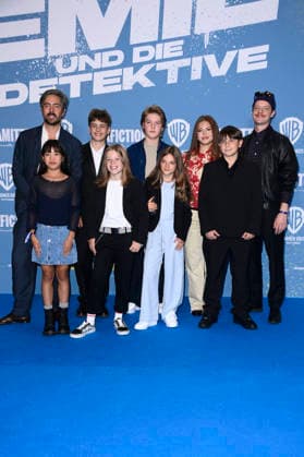 David Dietl, Ai Vy Bui, Nicholas Jonah Peter, Bela Louis Plass, Camille Moltzen, Lara Toni Lüdders, Zahide Kayaci, Kilian Kasa, and Merlin Sandmeyer at the premiere of the movie *Emil and the Detectives* at the KulturBrauerei Berlin cinema, September 20, 2026 Foto:xN.xKubelkax xFuturexImagex emil_6944