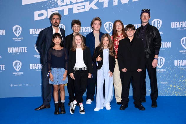 David Dietl, Ai Vy Bui, Nicholas Jonah Peter, Bela Louis Plass, Camille Moltzen, Lara Toni Lüdders, Zahide Kayaci, Kilian Kasa, and Merlin Sandmeyer at the premiere of the movie *Emil and the Detectives* at the KulturBrauerei Berlin, September 20, 2026 Foto:xN.xKubelkax xFuturexImagex emil_6949