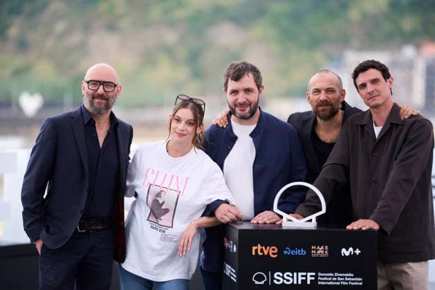 September 26, 2026, Donostia San Sebastian, Euskadi, Spain: Arieh Worthalter, Mara Taquin, Michao«l R. Roskam, Karim Leklou, Julien Frison attended Le Faux Soir Photocall during 74th San Sebastian International Film Festival at Kursaal Palace on September 26, 2026 in Donostia San Sebastian, Spain Donostia San Sebastian Spain - ZUMAg15_ 20260926_zaf_g15_038 Copyright: xJackxAbuinx