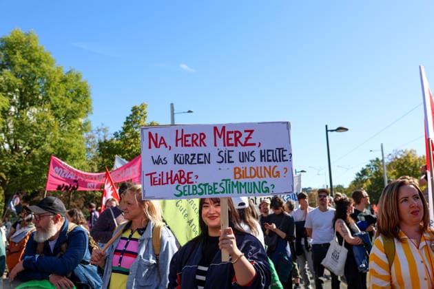 September 26, 2026, Leipzig, Saxony, Germany: Demonstrators participate in an Unko¼rzbar rally in Leipzig, Germany, on September 26, 2026, protesting cuts to social services and calling for the protection of social welfare and public services. The demonstration brought together protesters carrying banners, placards and flags as they marched through the city. Speakers and participants addressed issues including social welfare, public spending, employment, pensions, healthcare and the future of public services. The rally was part of the Unko¼rzbar campaign, which mobilizes against cuts to social services and public-sector provision in Germany. Leipzig Germany - ZUMAc291 20260926_zip_c291_007 Copyright: xMariaxCastrox