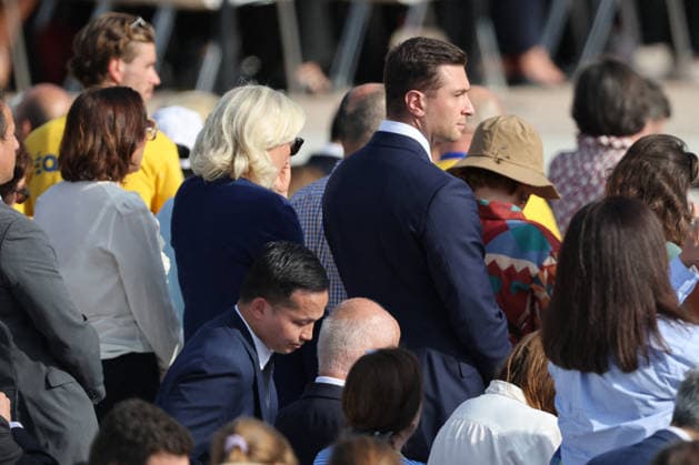 Jordan Bardella, Marine Le Pen: Celebrities at Pope Leo XIV’s grand Mass on Place de la Concorde in Paris on September 26, 2026. Between the Avenue des Champs-Élysées and Place de la Concorde, 700,000 faithful and onlookers, from all corners of the globe, gathered to attend the Mass celebrated by the Holy Father. The apostolic journey, from September 25 to 28, 2026, will continue in Lourdes and Metz. Jacovides Moreau Bestimage Celebrities attending the grand Mass celebrated by Pope Leo XIV at the Place de la Concorde in Paris on September 26, 2026. Between the Avenue des Champs-Élysées and the Place de la Concorde, 700,000 worshippers and onlookers from around the world gathered to attend the Mass celebrated by the Holy Father. The apostol Copyright: xJACOVIDES-MOREAUx xBESTIMAGExJACOVIDES-MOREAUx xBESTIMAGEx